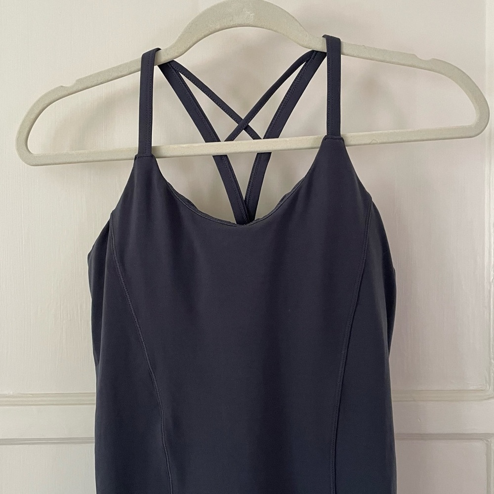 Amari Crossing Tank, size M